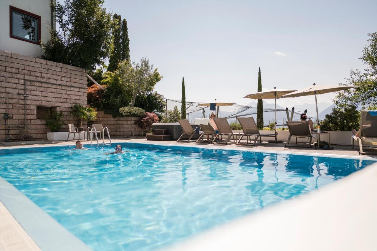 Pension Zum Burggraefler เชนนา ภายนอก รูปภาพ