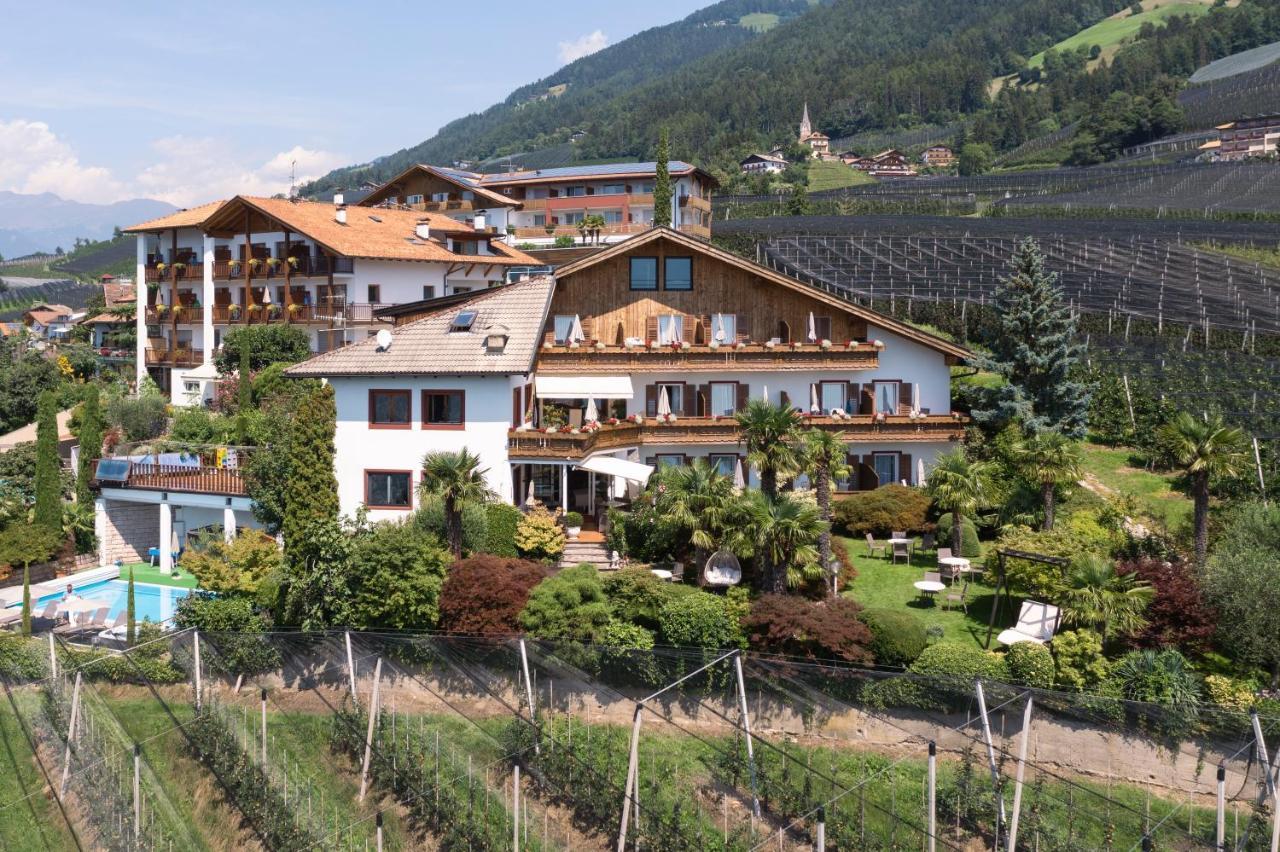 Pension Zum Burggraefler เชนนา ภายนอก รูปภาพ